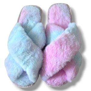 NWT Rainbow Sherbert Fuzzy Slippers
